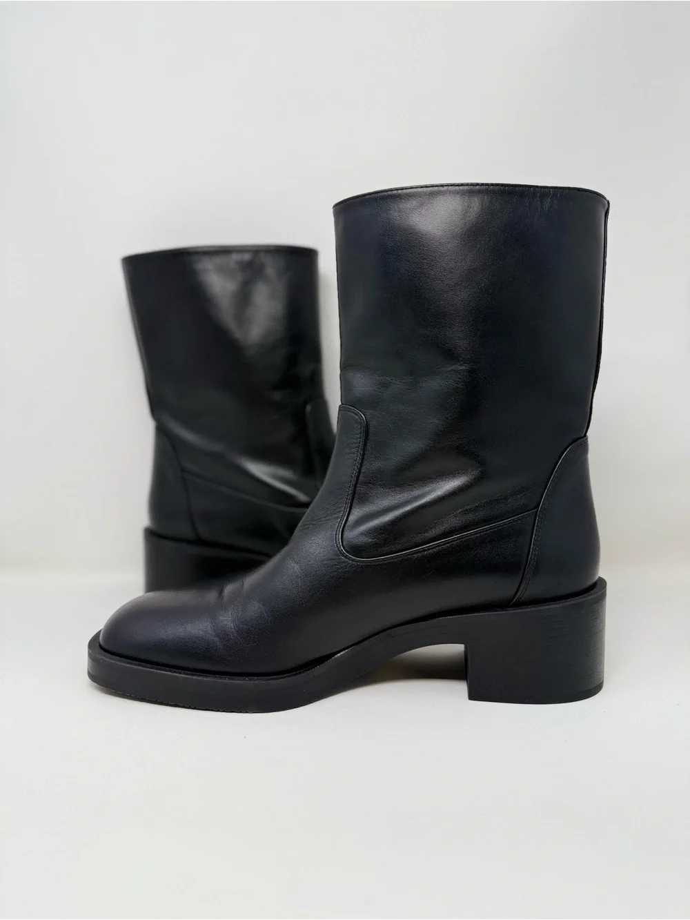 New Stuart Weitzman Kaia Leather Ankle Boot Black Sz 9.5
